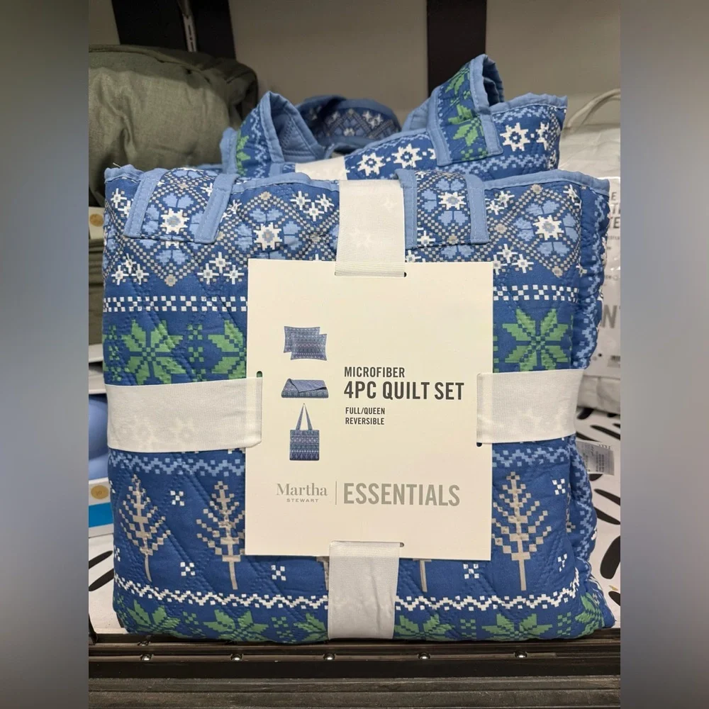 Full/Queen MARTHA STEWART Collection Holiday Sweater Quilt Shams Tote Bag set